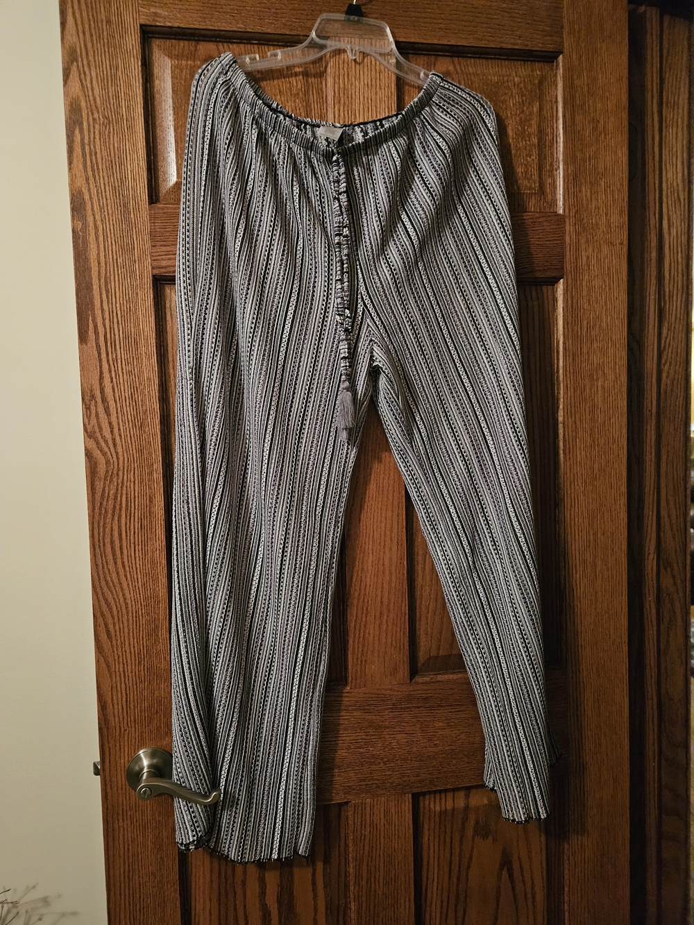 Time and Tru Black and White Striped Elastic Waist Pants